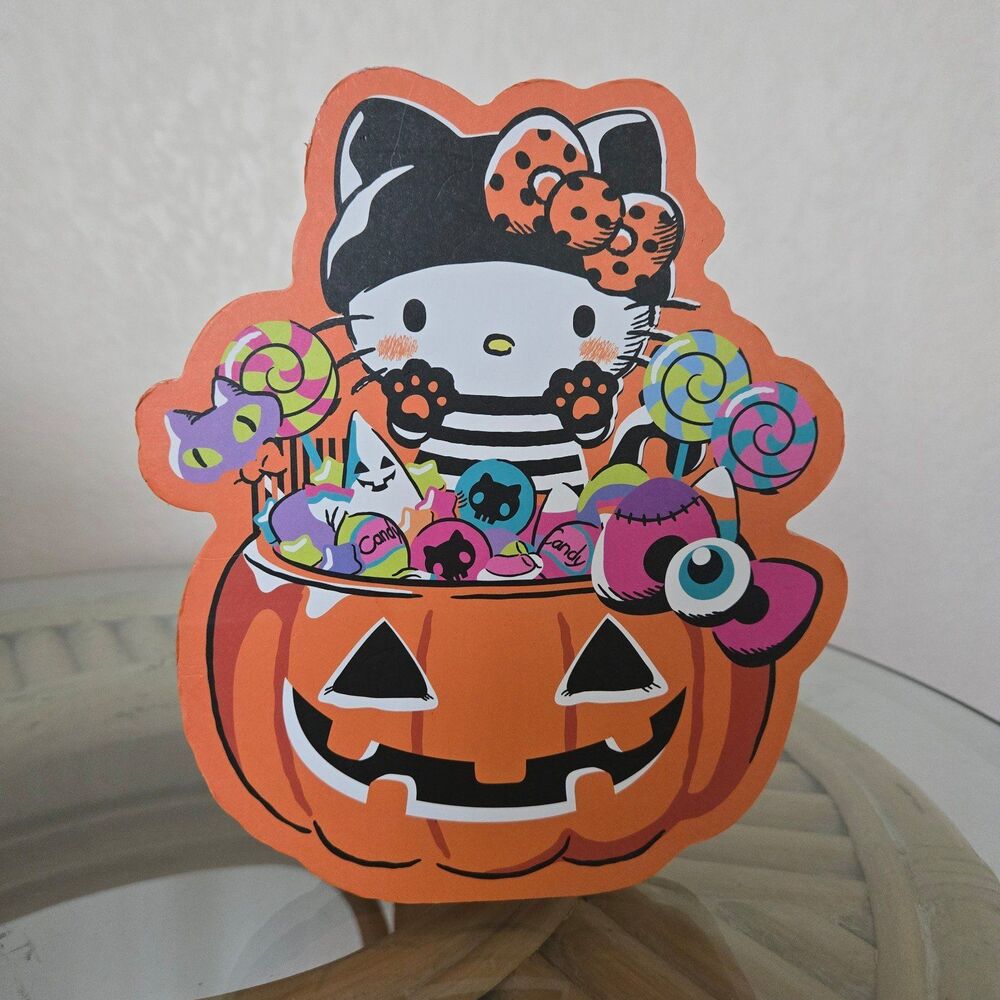 Hello Kitty Halloween Plaque